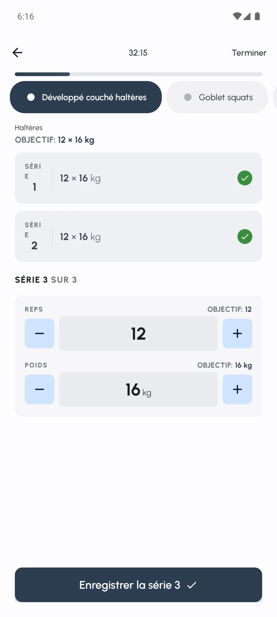 Entraînement Fersonal en cours avec suivi des séries, répétitions et charges