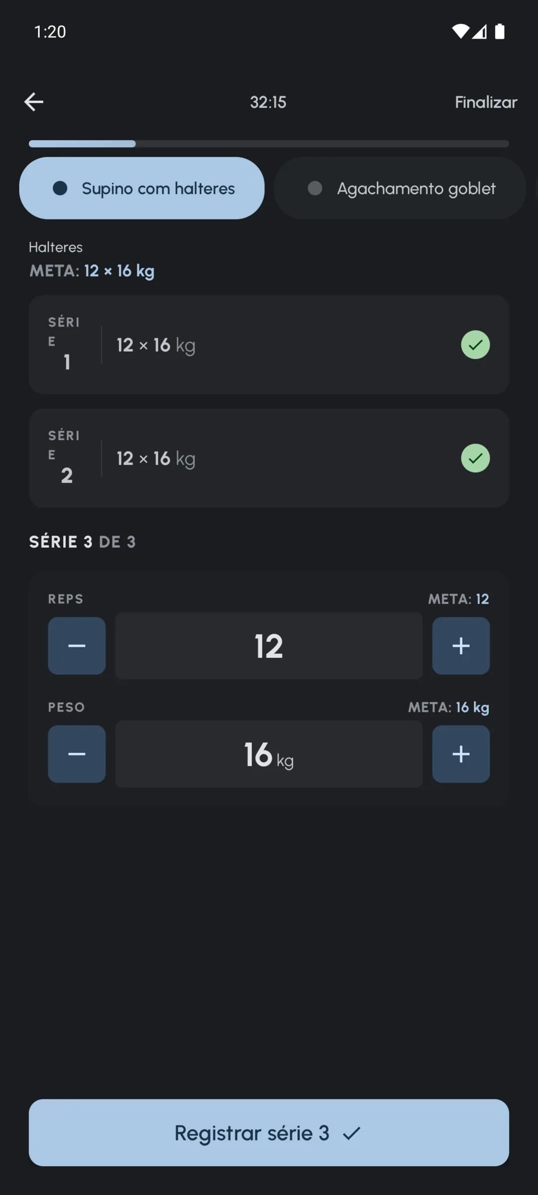 Treino ativo do Fersonal com registo de séries, repetições e peso